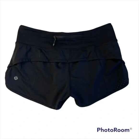 Lululemon Speed Short (Perforated 2.5") SIZE 4 - Picture 9 of 10